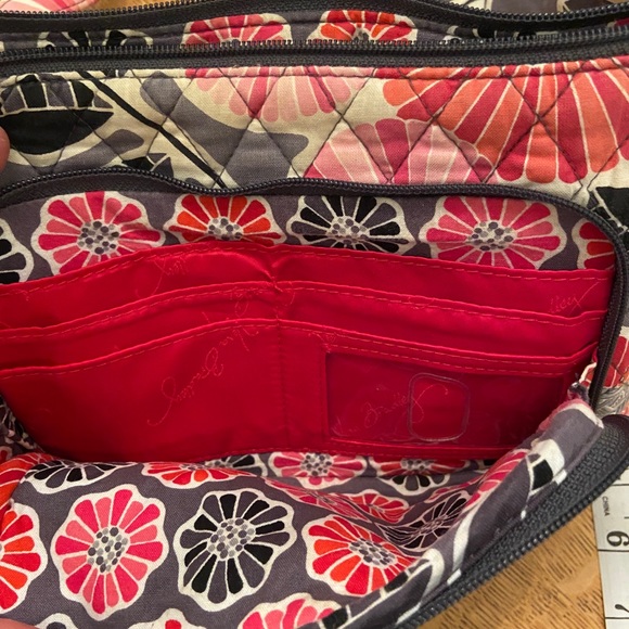 Vera Bradley crossbody bag… Pink, red and grey. Cute! - Picture 6 of 7